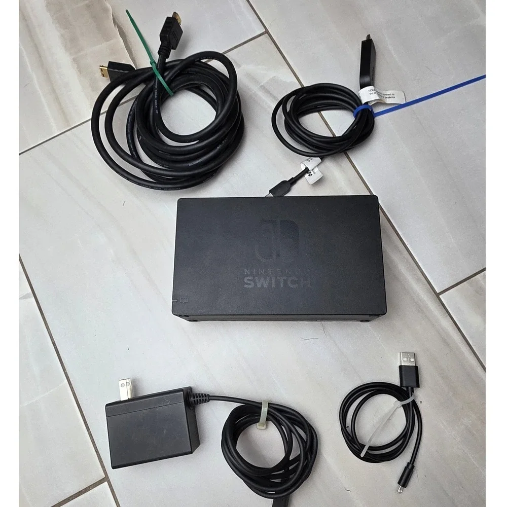 Nintendo Switch Docking Station HAC-007 Black AC Adapter HDMI USB-C Cables W2